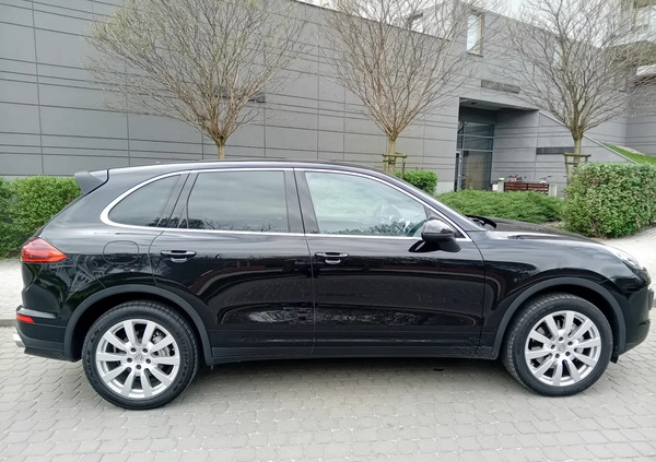 Porsche Cayenne cena 146000 przebieg: 71000, rok produkcji 2015 z Gdańsk małe 254